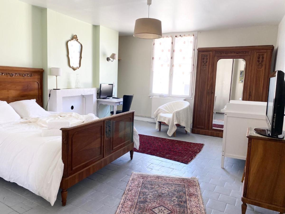 La Maison Des Remparts - Gite 3 Etoiles Pour 8 Pers A Loches Exteriér fotografie